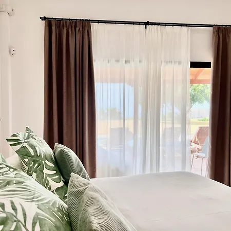Casa Nueva, Ideal Pour Des En Famille Вилла