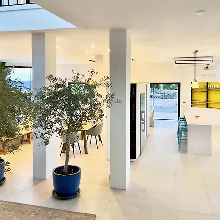 Casa Nueva, Ideal Pour Des En Famille Вилла