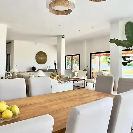 Casa Nueva, Ideal Pour Des En Famille Кальяо-Сальвахе